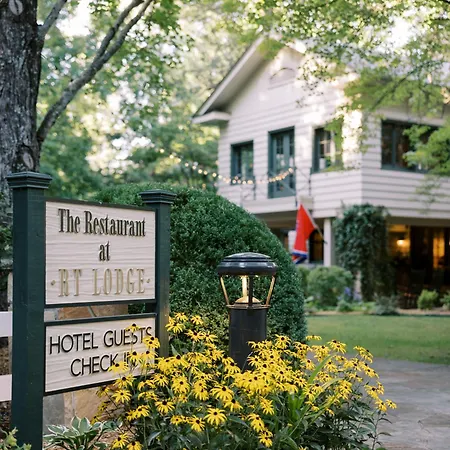 Rt Lodge
